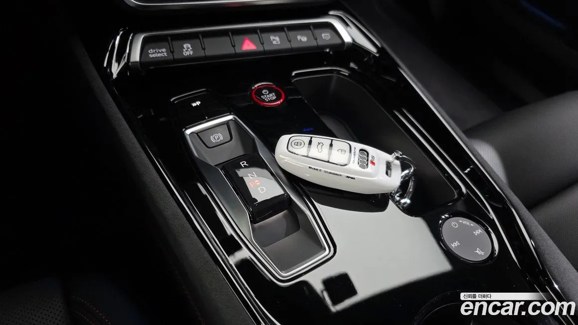 Audi RS e-tron GT 2023 из KR, фото 2