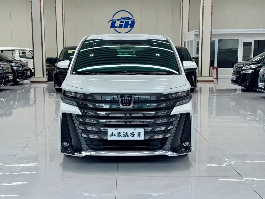 Toyota Vellfire — фото 5