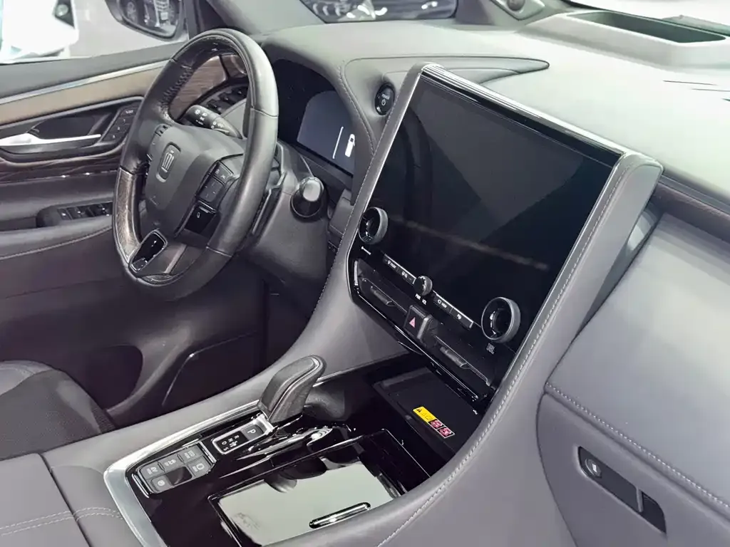 Toyota Vellfire — фото 4