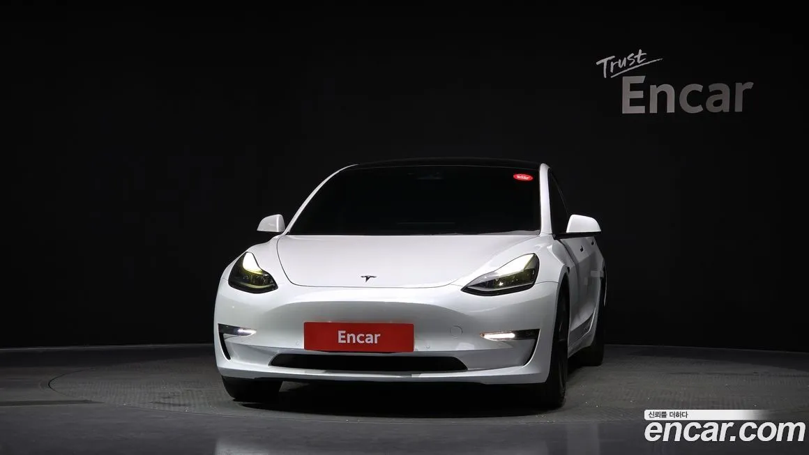 Tesla Model 3 — фото 6