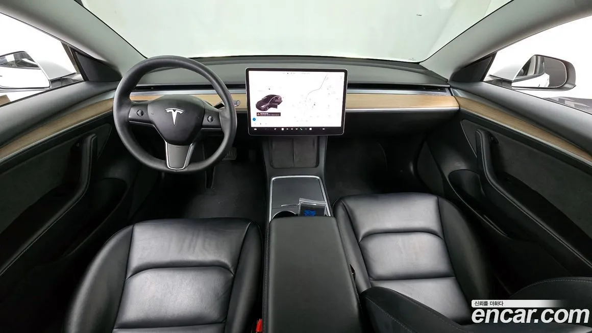 Tesla Model 3 — фото 10