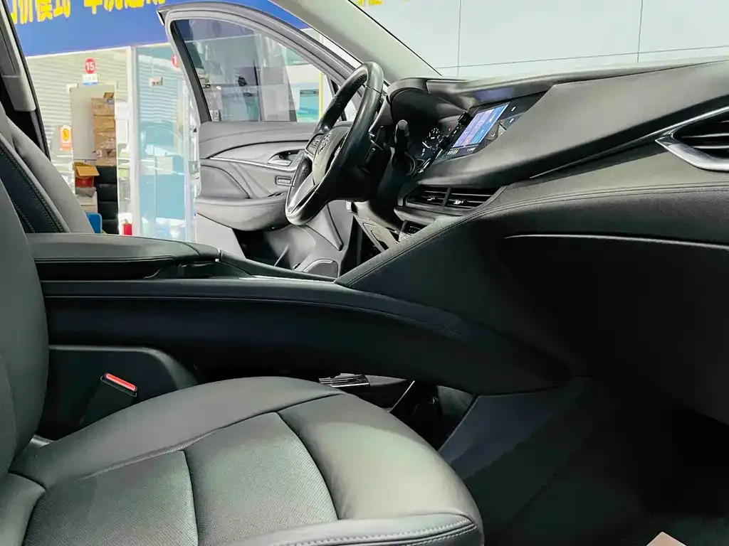 Buick Enclave 2021 из CN, фото 7