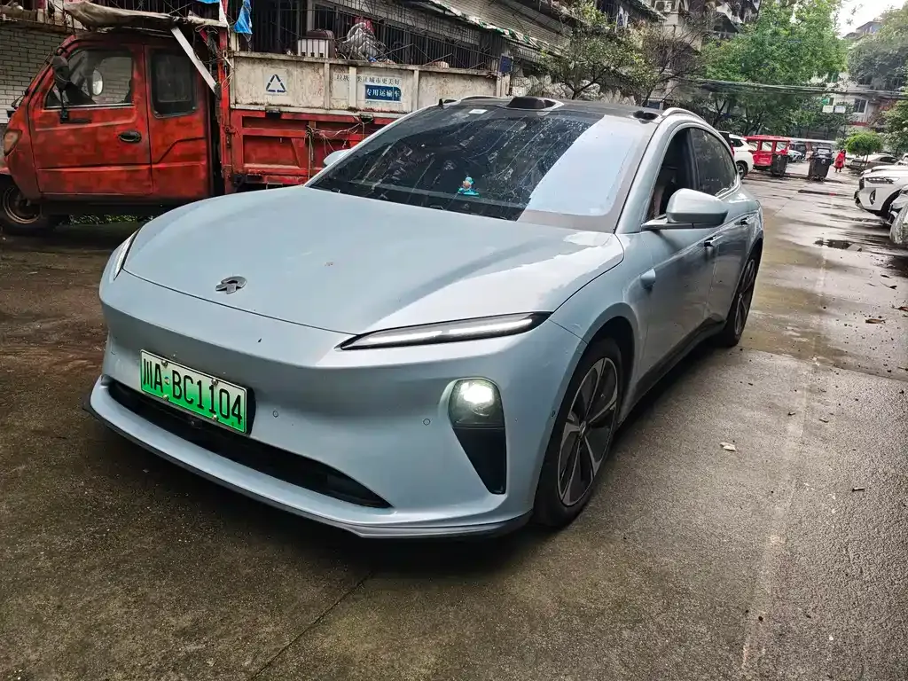 NIO ET5T