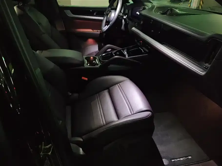 Porsche Cayenne 2025 из CN, фото 4