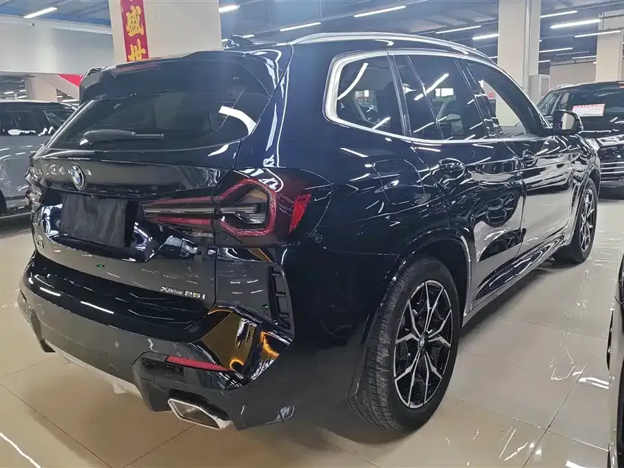 BMW X3 — фото 9