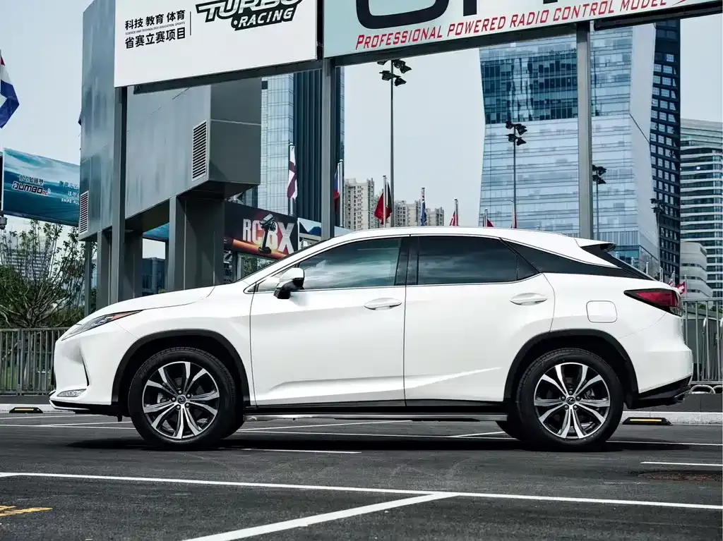 Lexus RX — фото 9