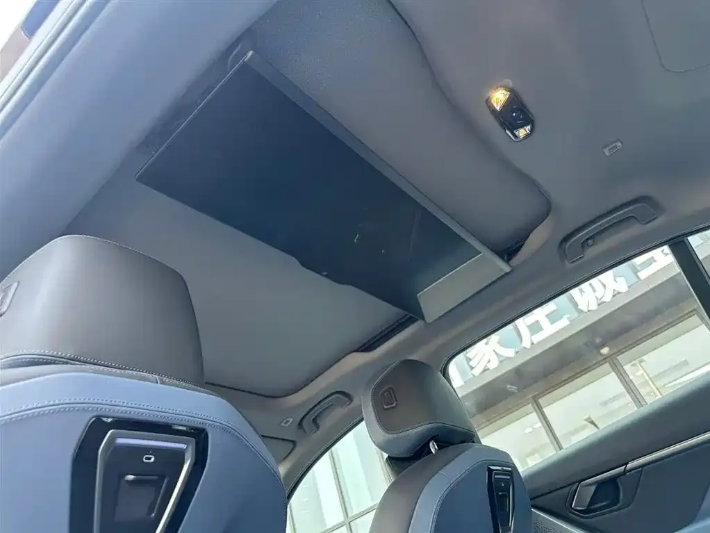 BMW i5 — фото 2