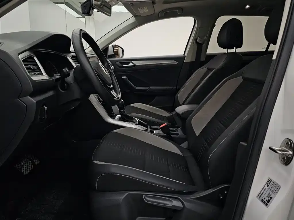 Volkswagen T-Roc 2022 из CN, фото 9