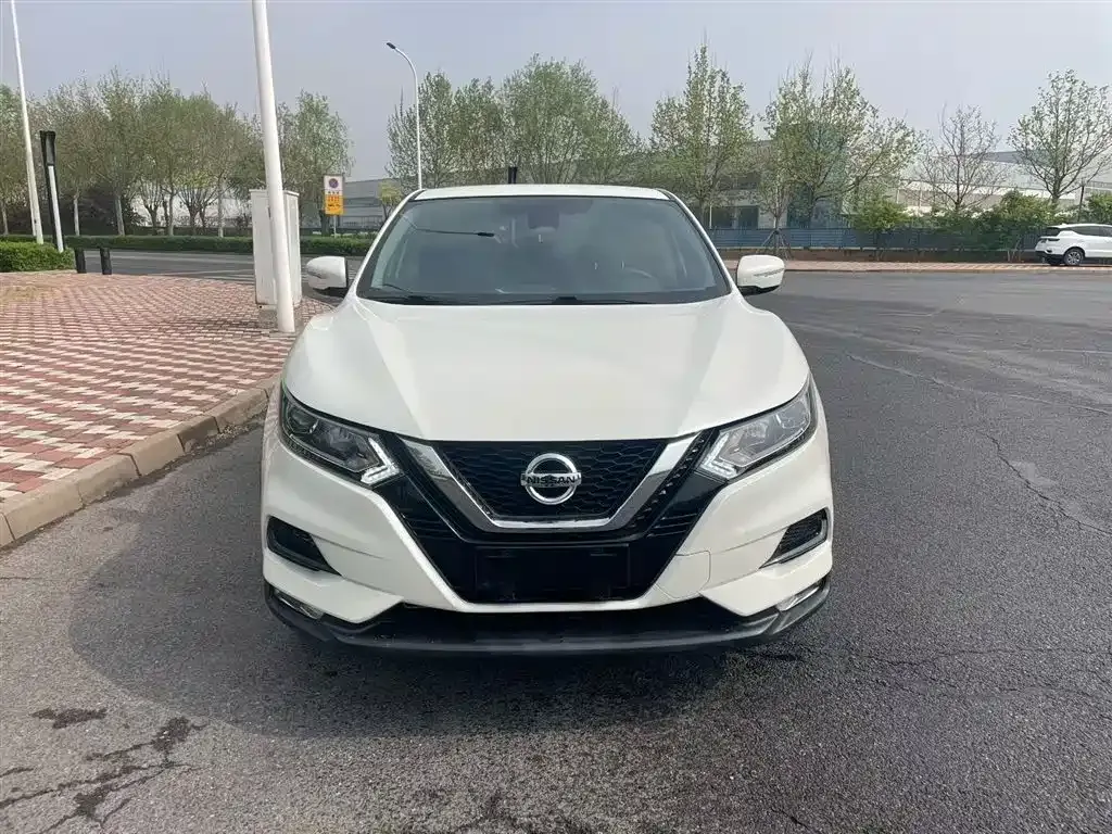 Nissan Qashqai — фото 6