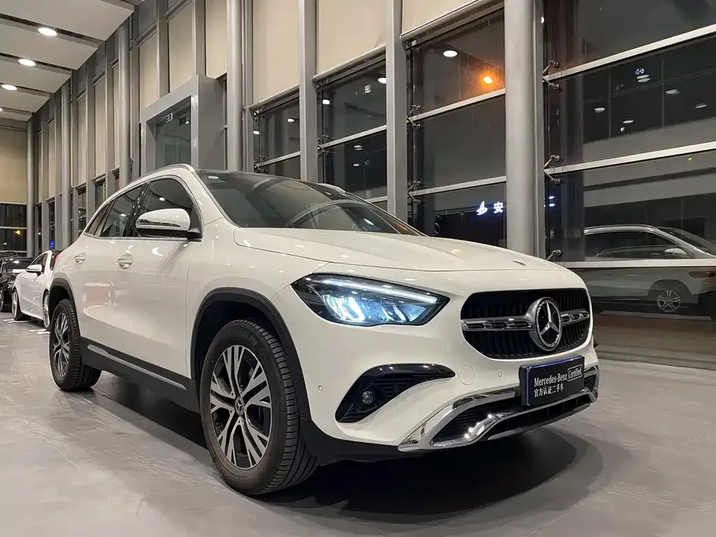 Mercedes-Benz GLA — фото 9