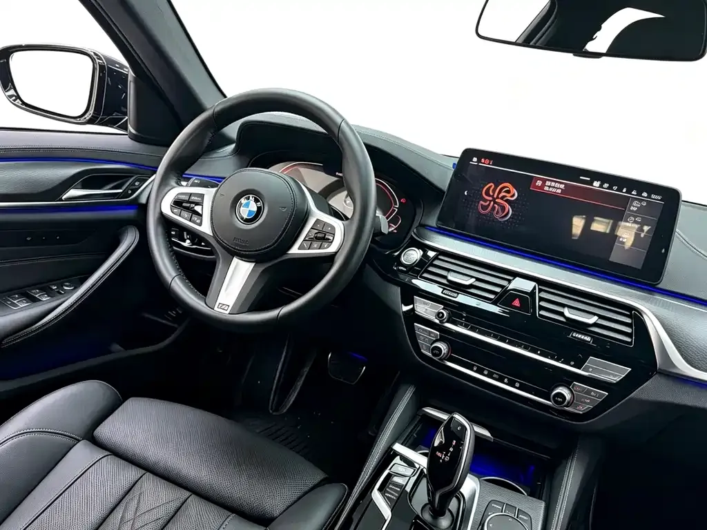 BMW 5 Series (Import) 2023 из CN, фото 2