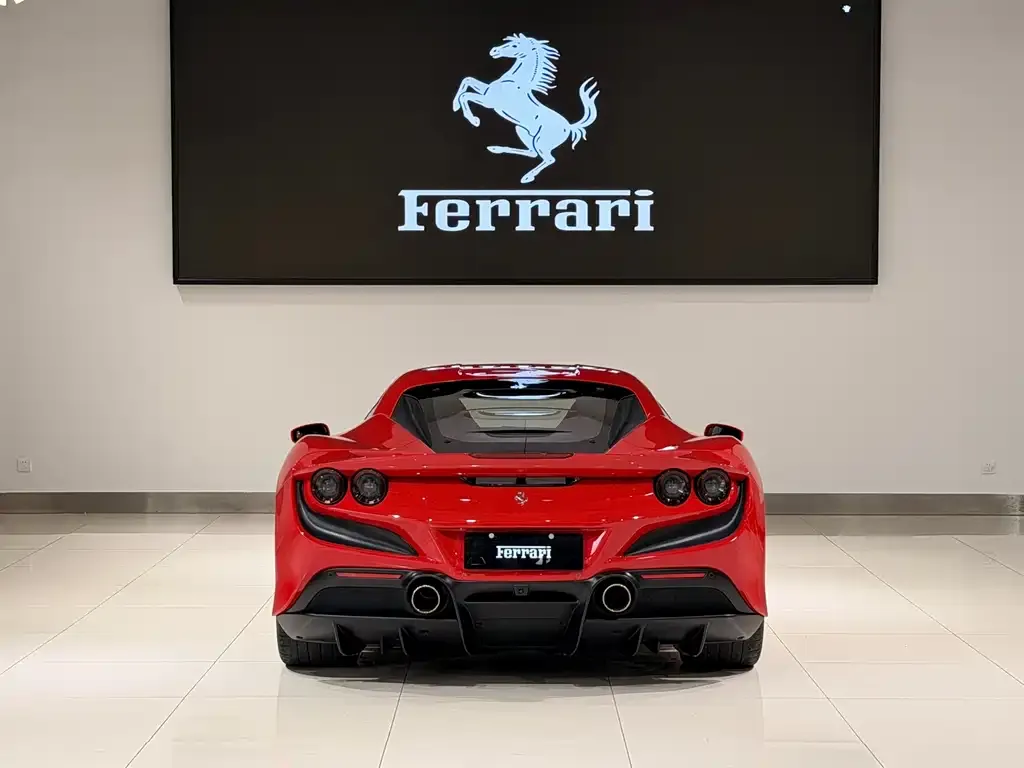 Ferrari F8 — фото 2