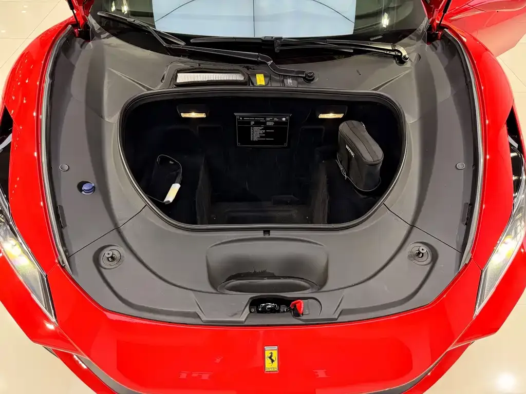 Ferrari F8 — фото 6