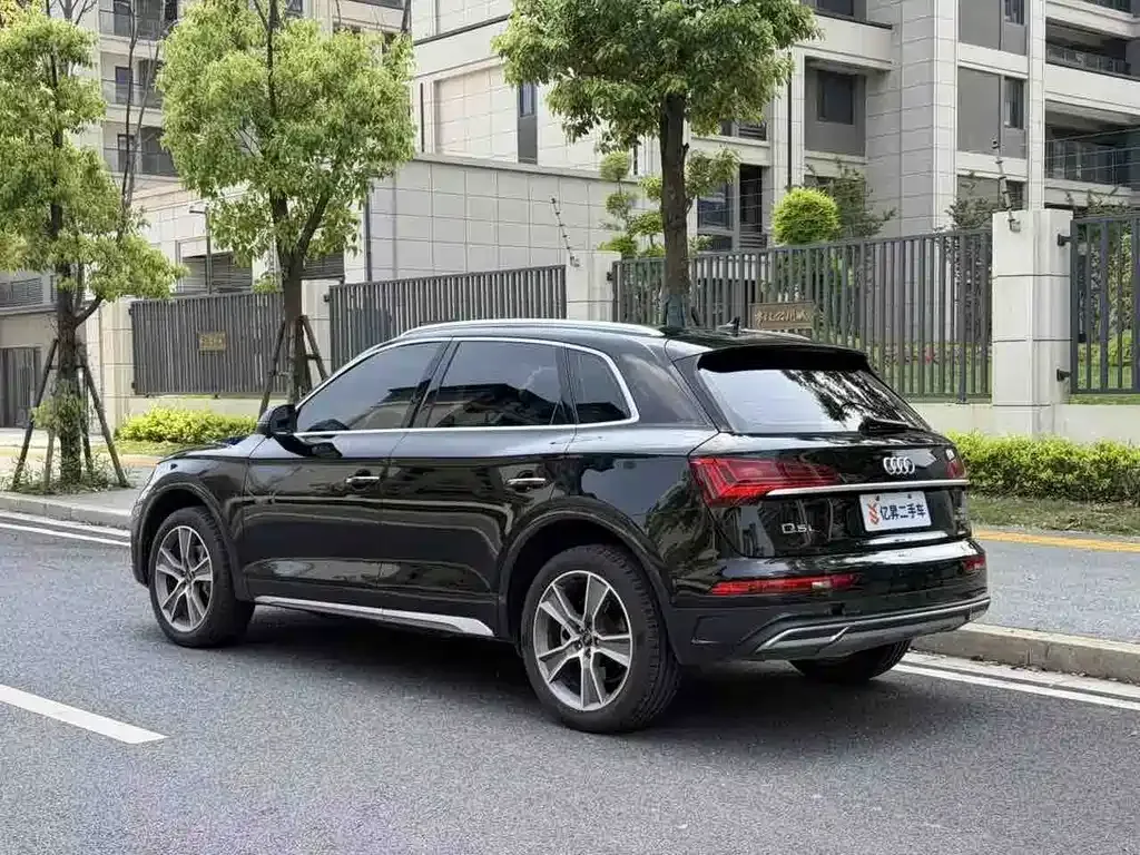 Audi Q5L — фото 4
