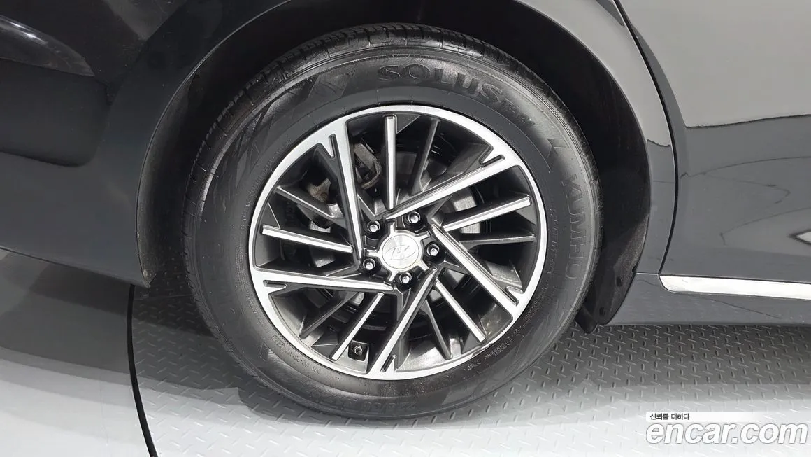Hyundai Grandeur 2023 из KR, фото 5