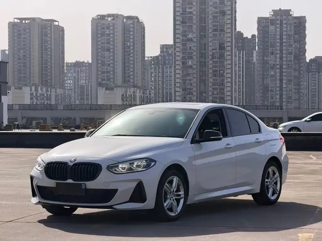 BMW 1 Series — фото 1