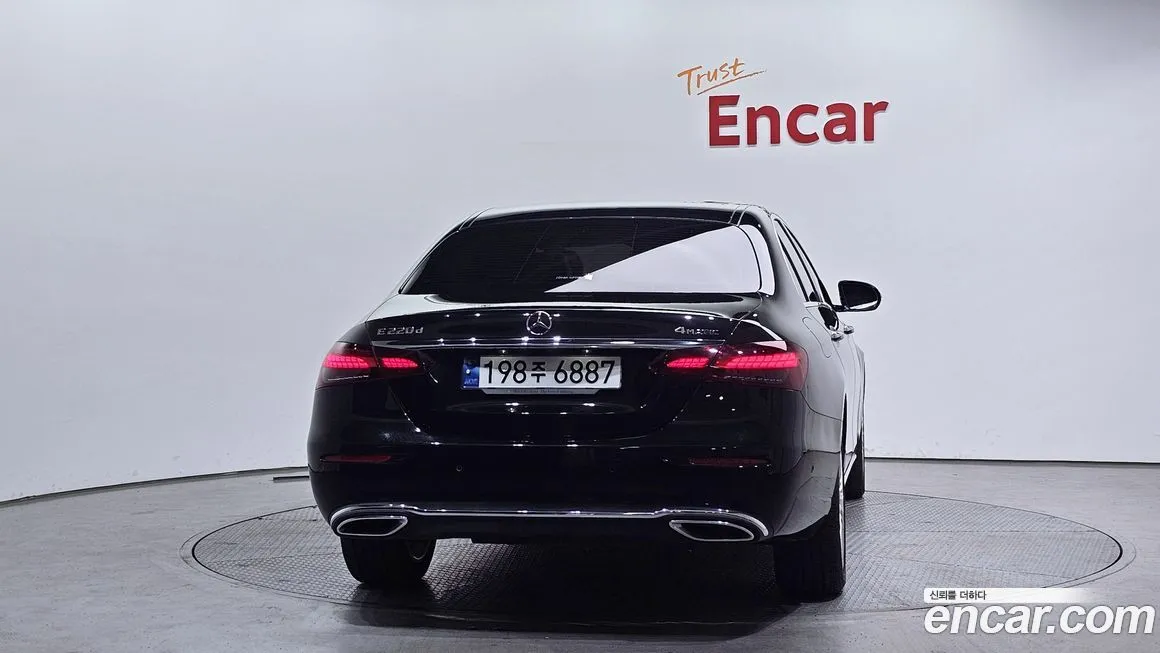 Mercedes-Benz E-Class 2023 из KR, фото 8