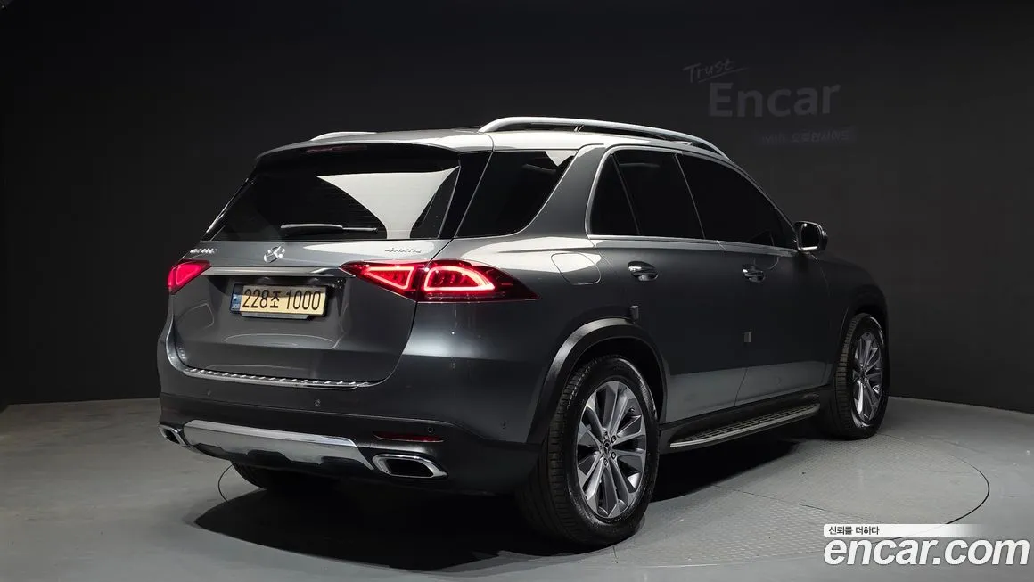 Mercedes-Benz GLE-Class — фото 5