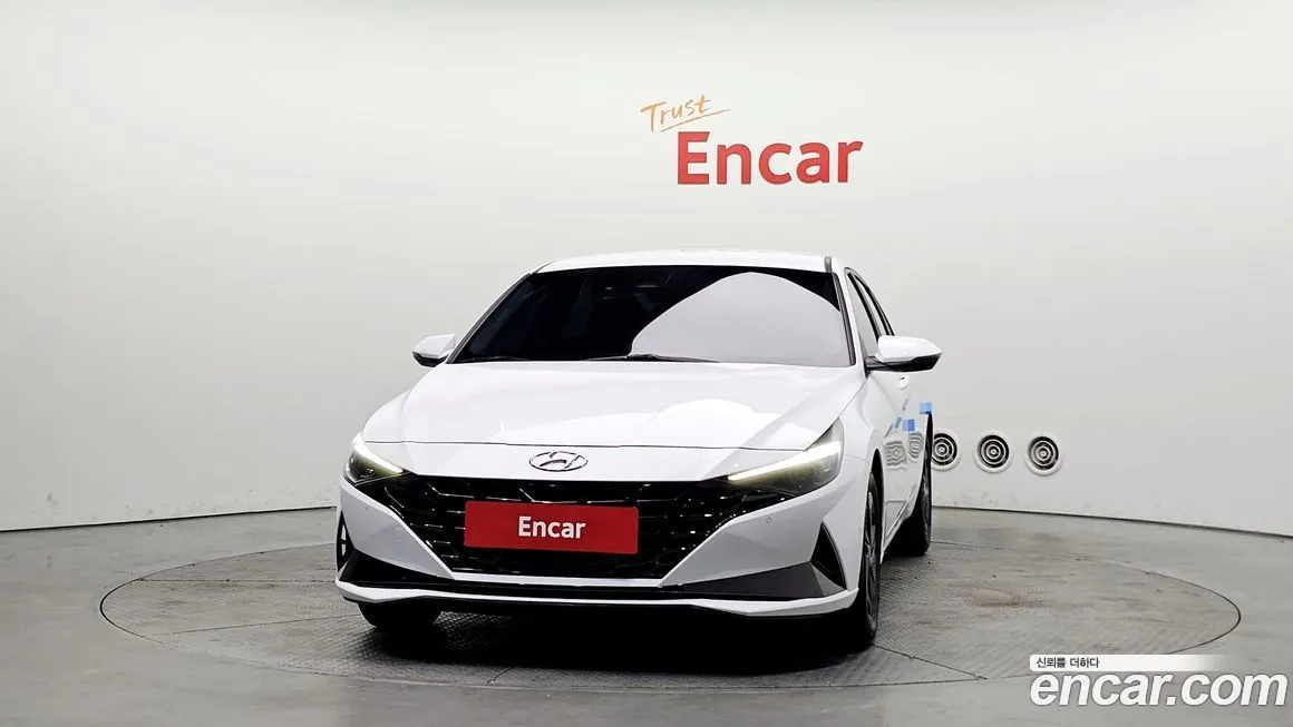 Hyundai AVANTE — фото 3