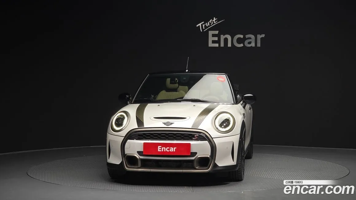 Mini Cooper Convertible 2024 из KR, фото 4