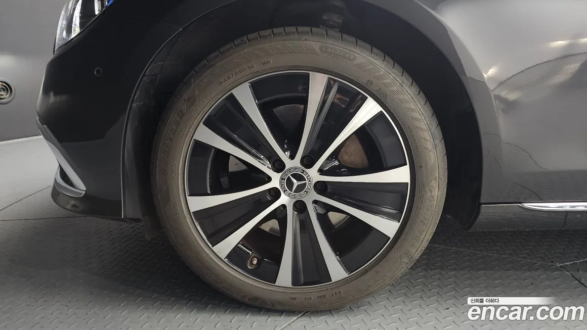 Mercedes-Benz E-Class 2021 из KR, фото 9