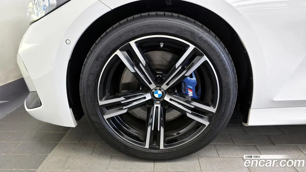 BMW 3-Series 2025 из KR, фото 10