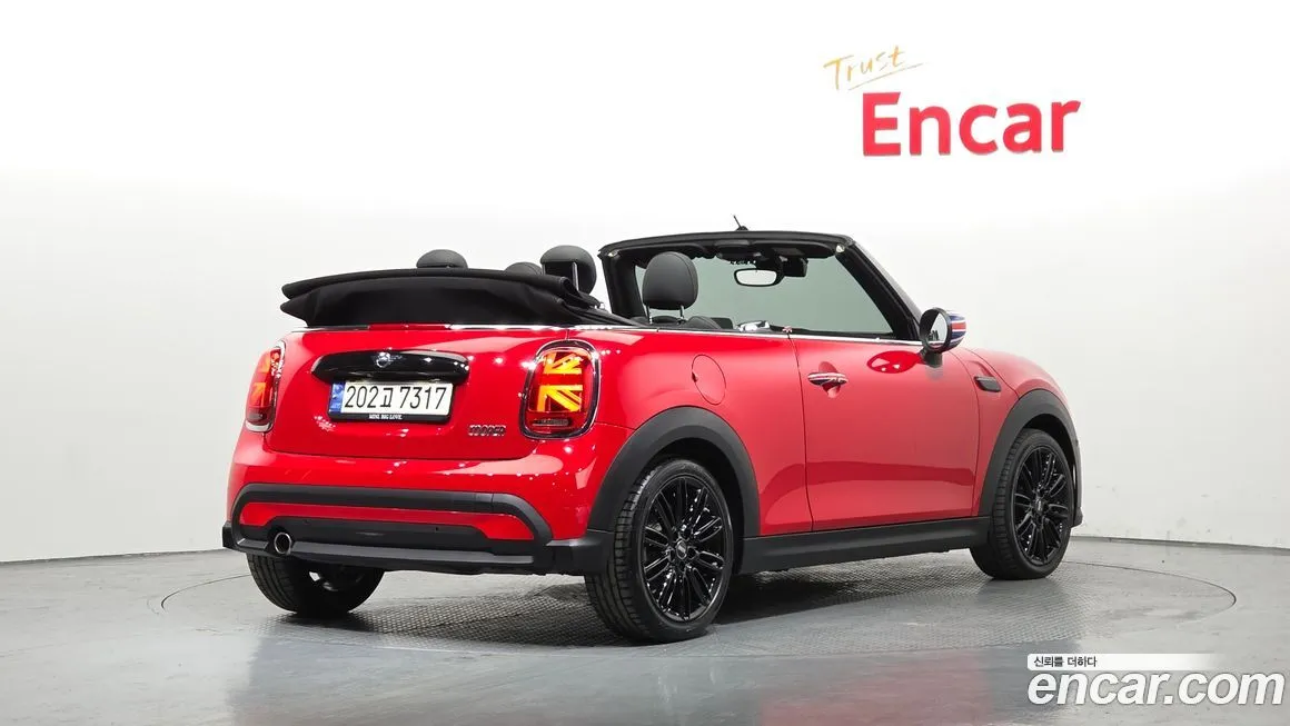Mini Cooper Convertible 2024 из KR, фото 7