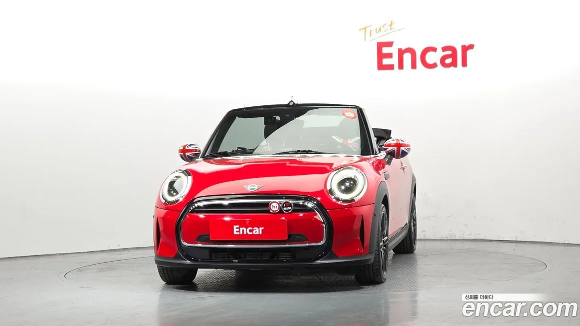 Mini Cooper Convertible 2024 из KR, фото 2
