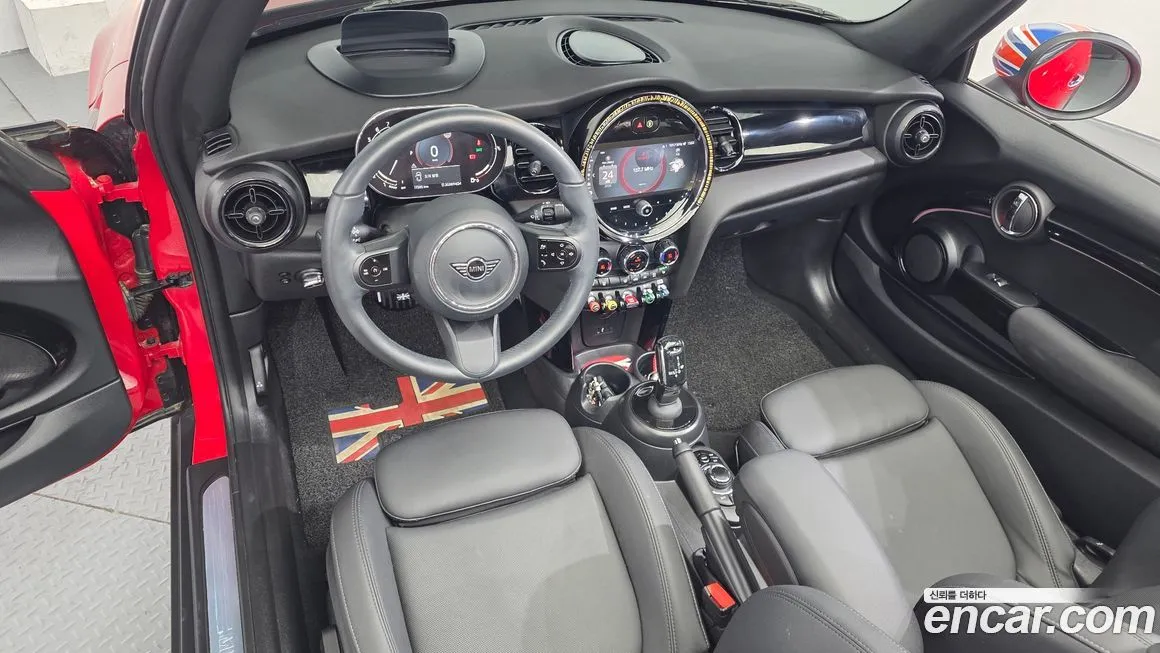 Mini Cooper Convertible 2024 из KR, фото 9