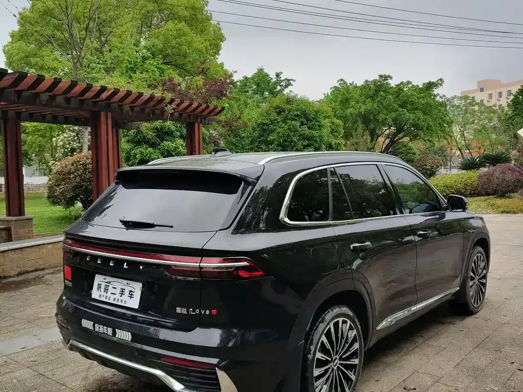 Geely Xingyue L — фото 9