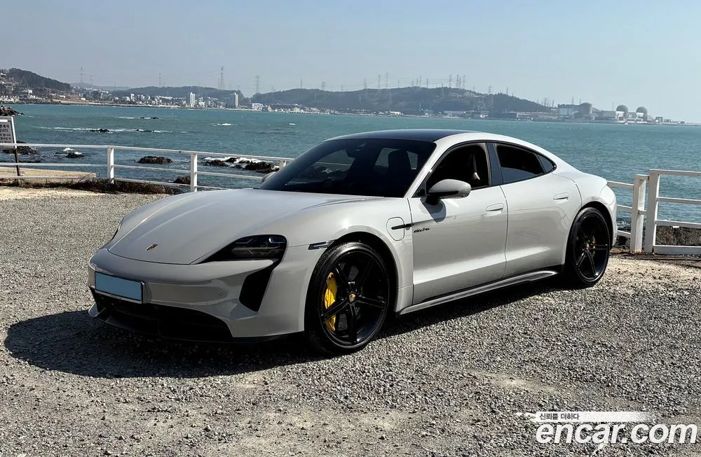 Porsche Taycan 2023 из KR, фото 5