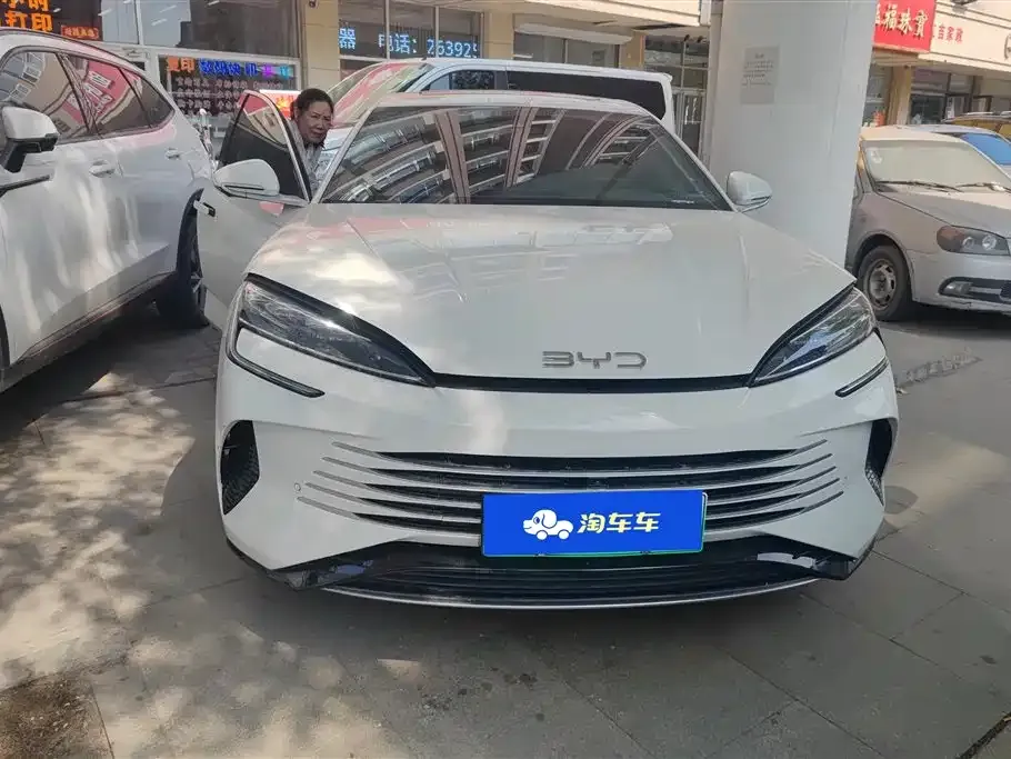 BYD Seal 07 DM-i 2024 из CN, фото 9