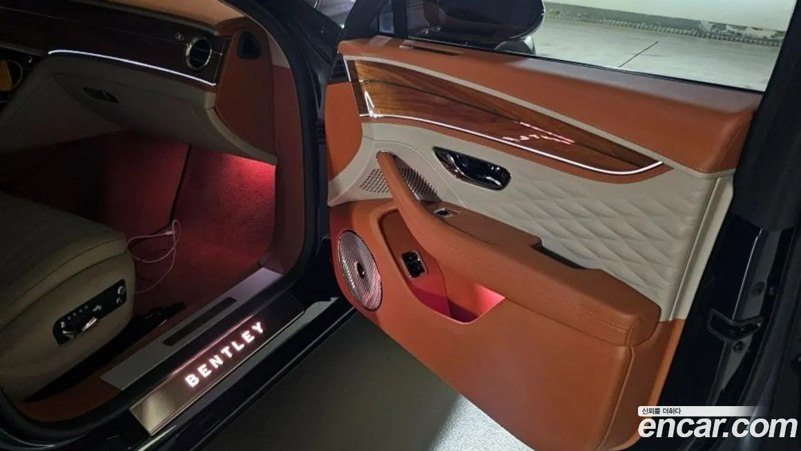 Bentley Flying Spur 2022 из KR, фото 4
