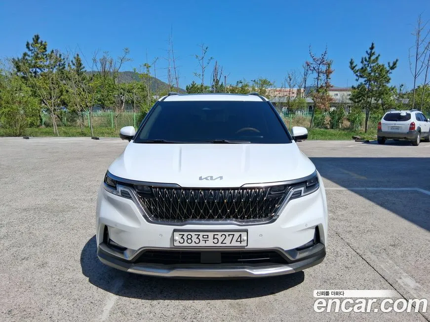 Kia Carnival — фото 1