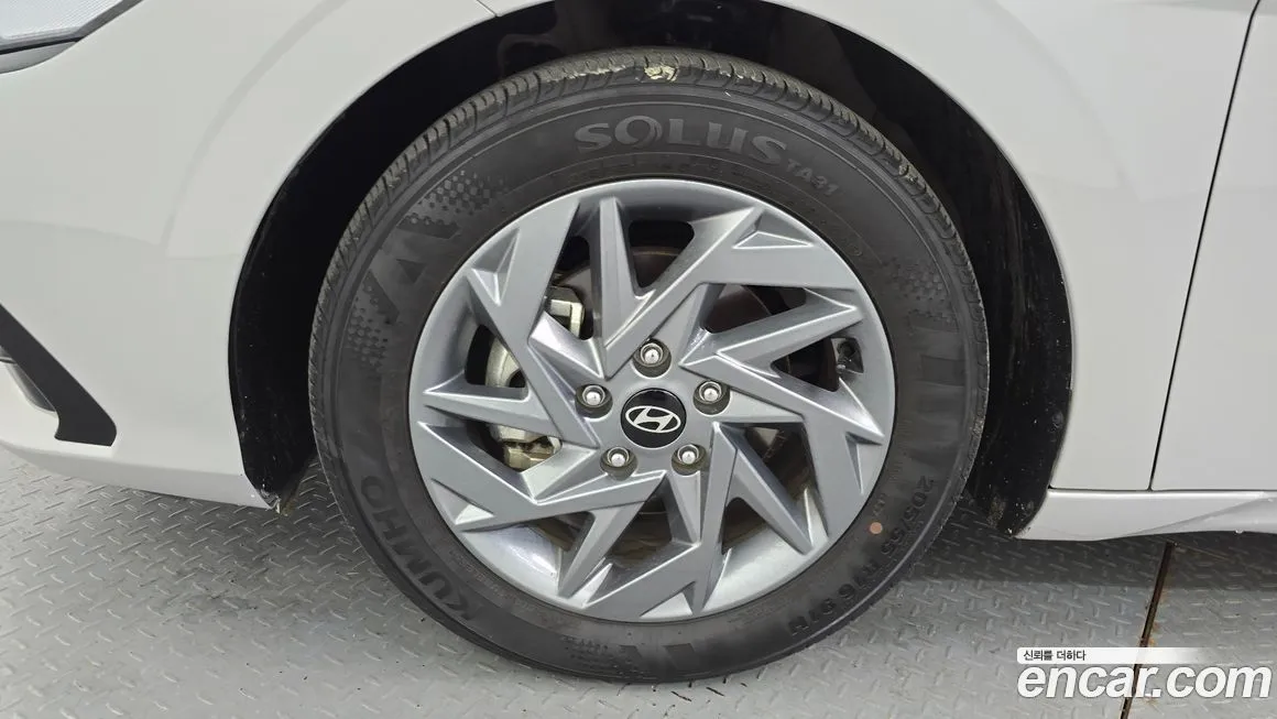 Hyundai AVANTE — фото 8
