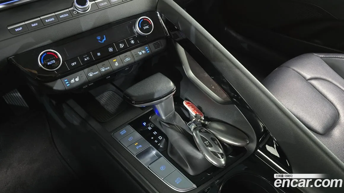 Hyundai AVANTE — фото 4