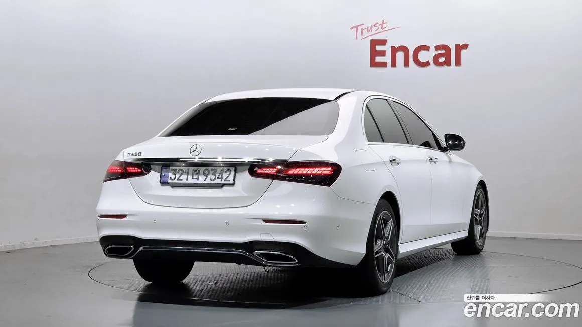 Mercedes-Benz E-Class 2023 из KR, фото 4