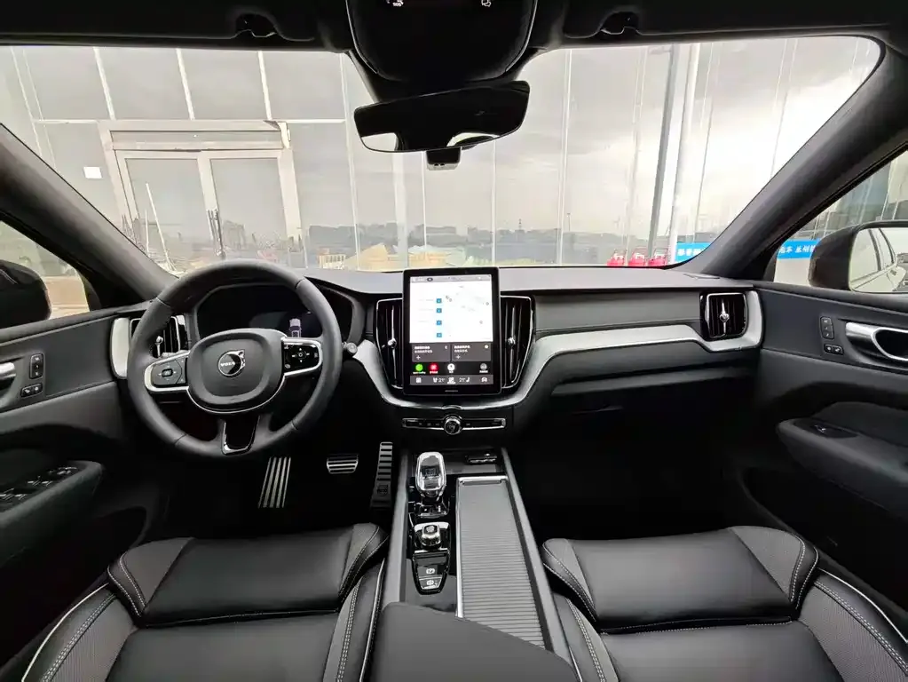 Volvo XC60 2026 из CN, фото 5