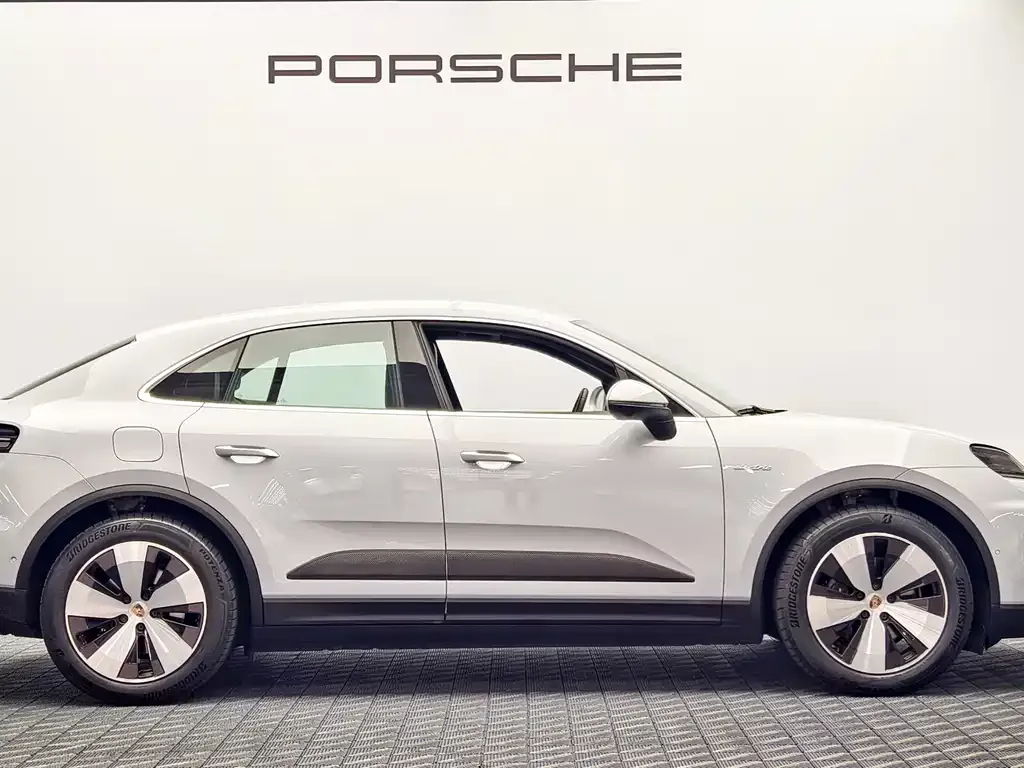 Porsche Macan EV 2024 из CN, фото 9