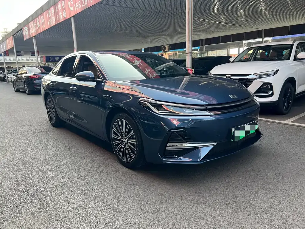Geely Galaxy A7 — фото 8
