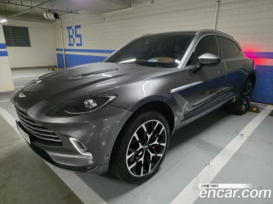 Aston Martin DBX 2021 из KR, фото 2