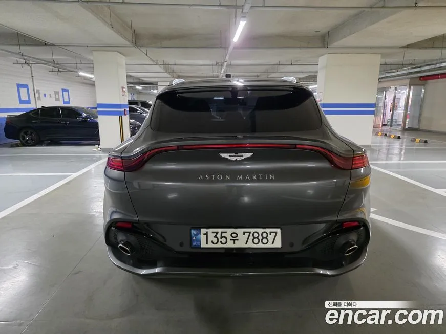 Aston Martin DBX 2021 из KR, фото 9