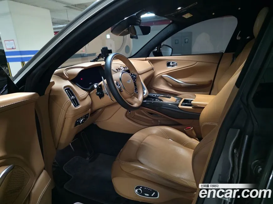 Aston Martin DBX 2021 из KR, фото 3
