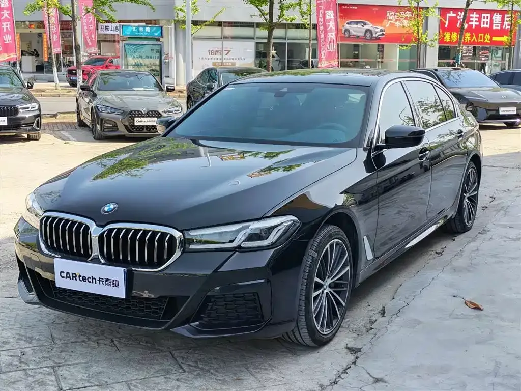 BMW 5 Series — фото 2