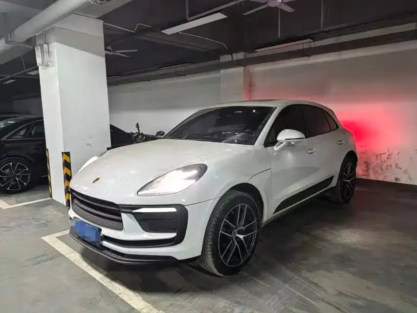 Porsche Macan — фото 1