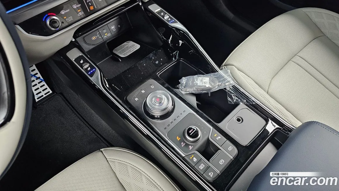 Kia Sorento — фото 10