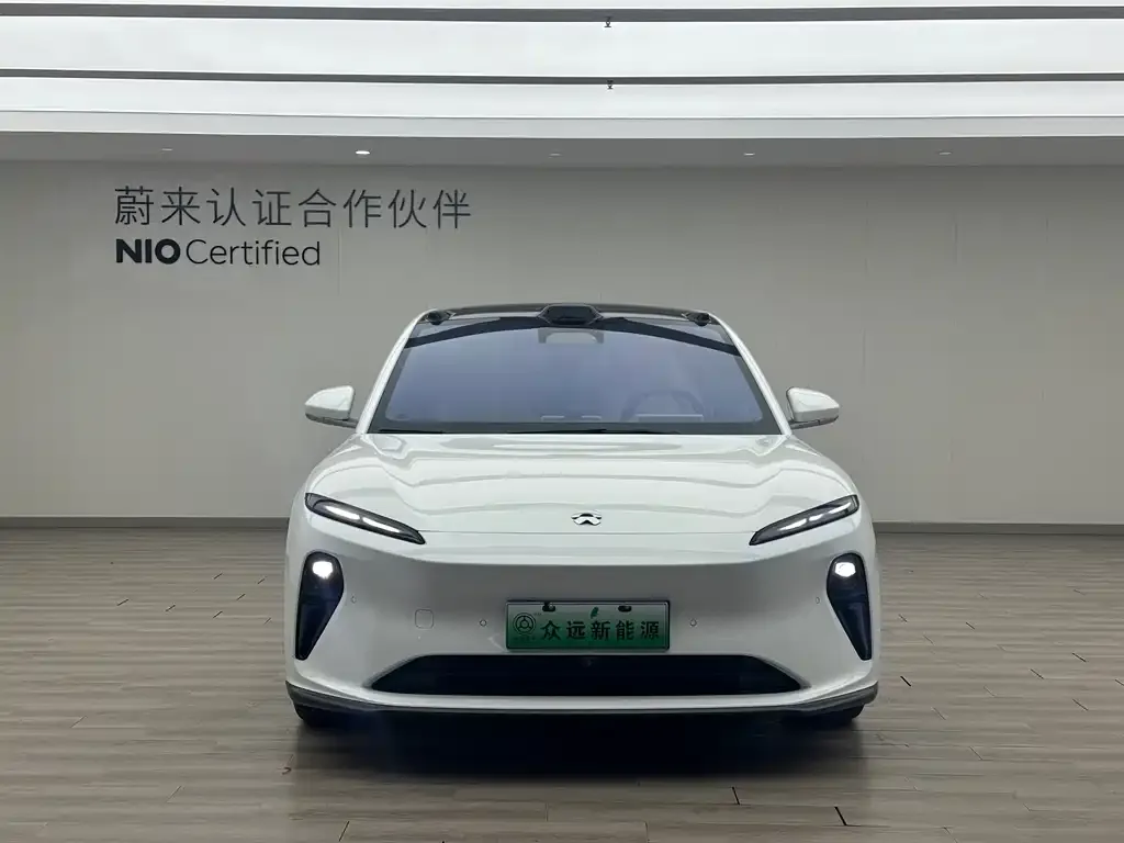 NIO ET5T — фото 10