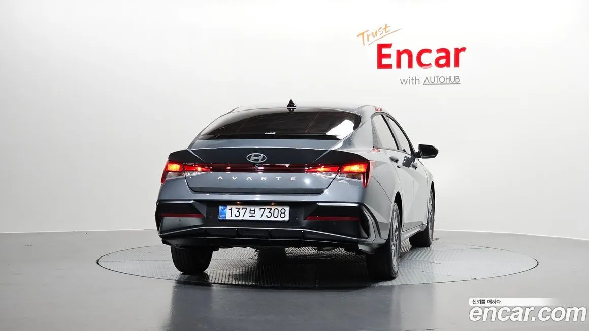 Hyundai AVANTE — фото 2