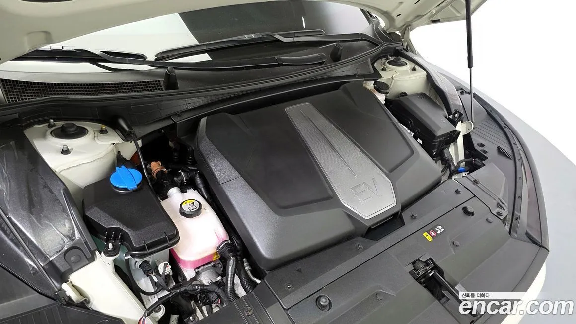Kia EV6 2023 из KR, фото 6