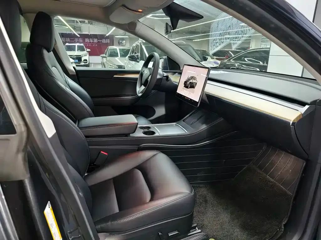 Tesla Model Y 2023 из CN, фото 10